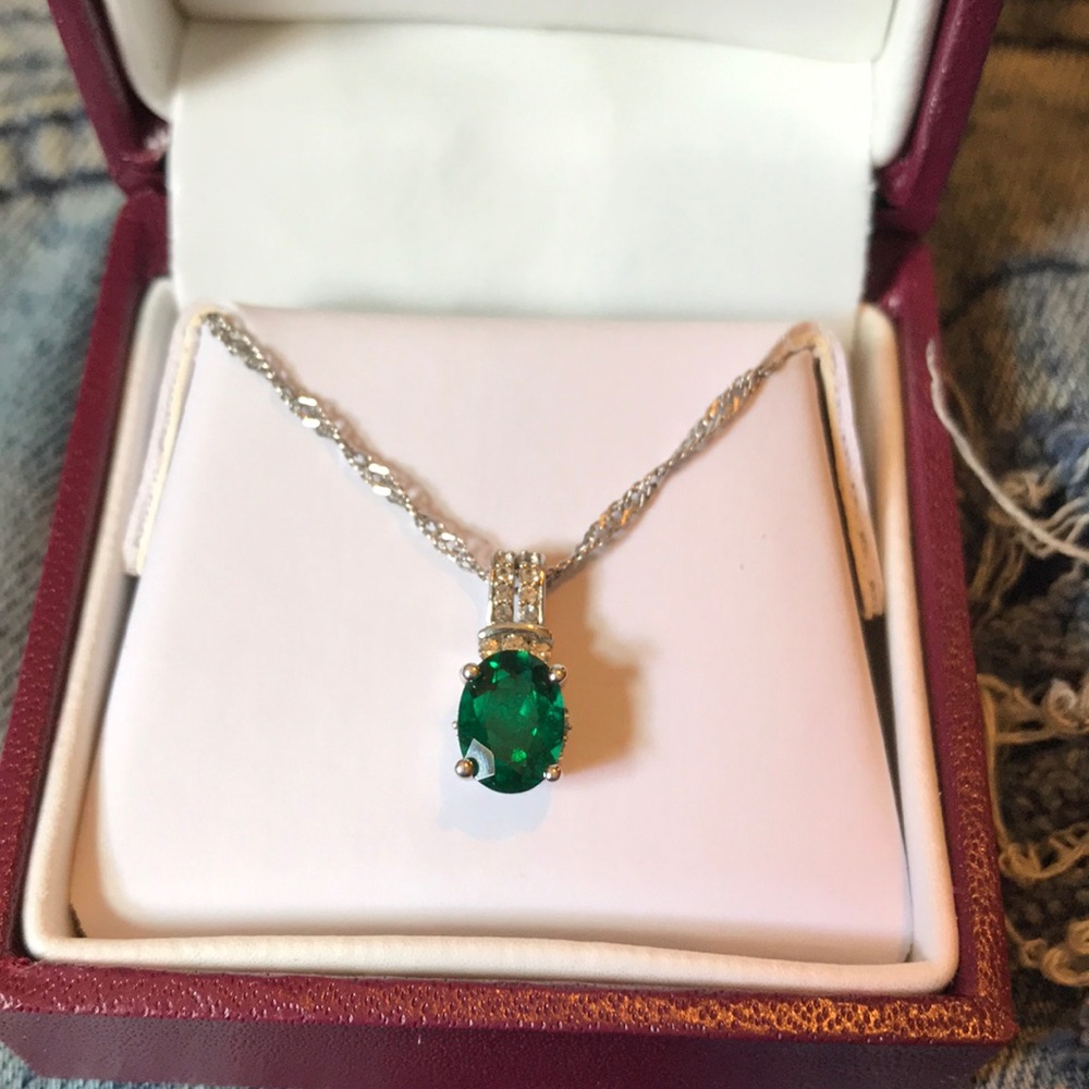Lab created Emerald pendant from Helzberg diamonds
